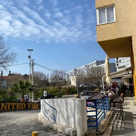 Seaside Two-floor Heaven *