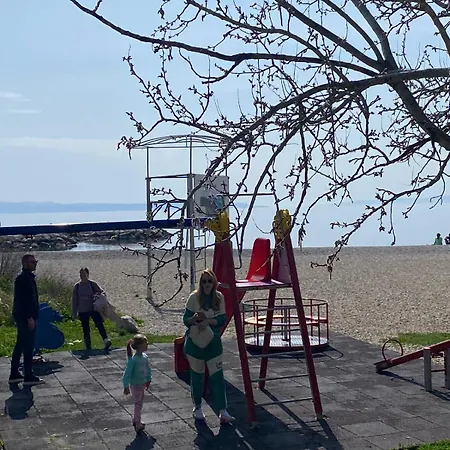 Seaside Two-floor Heaven Split