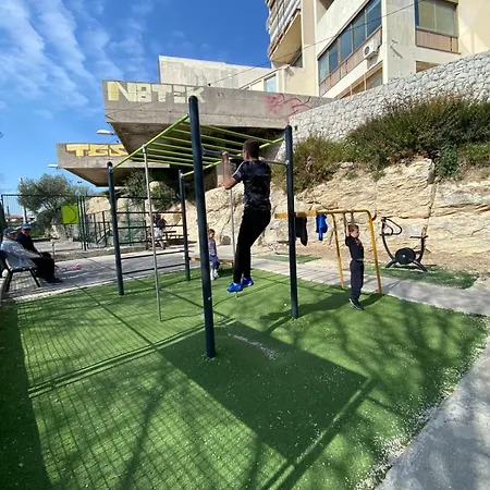 Seaside Two-floor Heaven Split